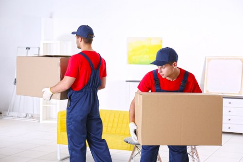 Moving truck service for homes in Chadwellheath